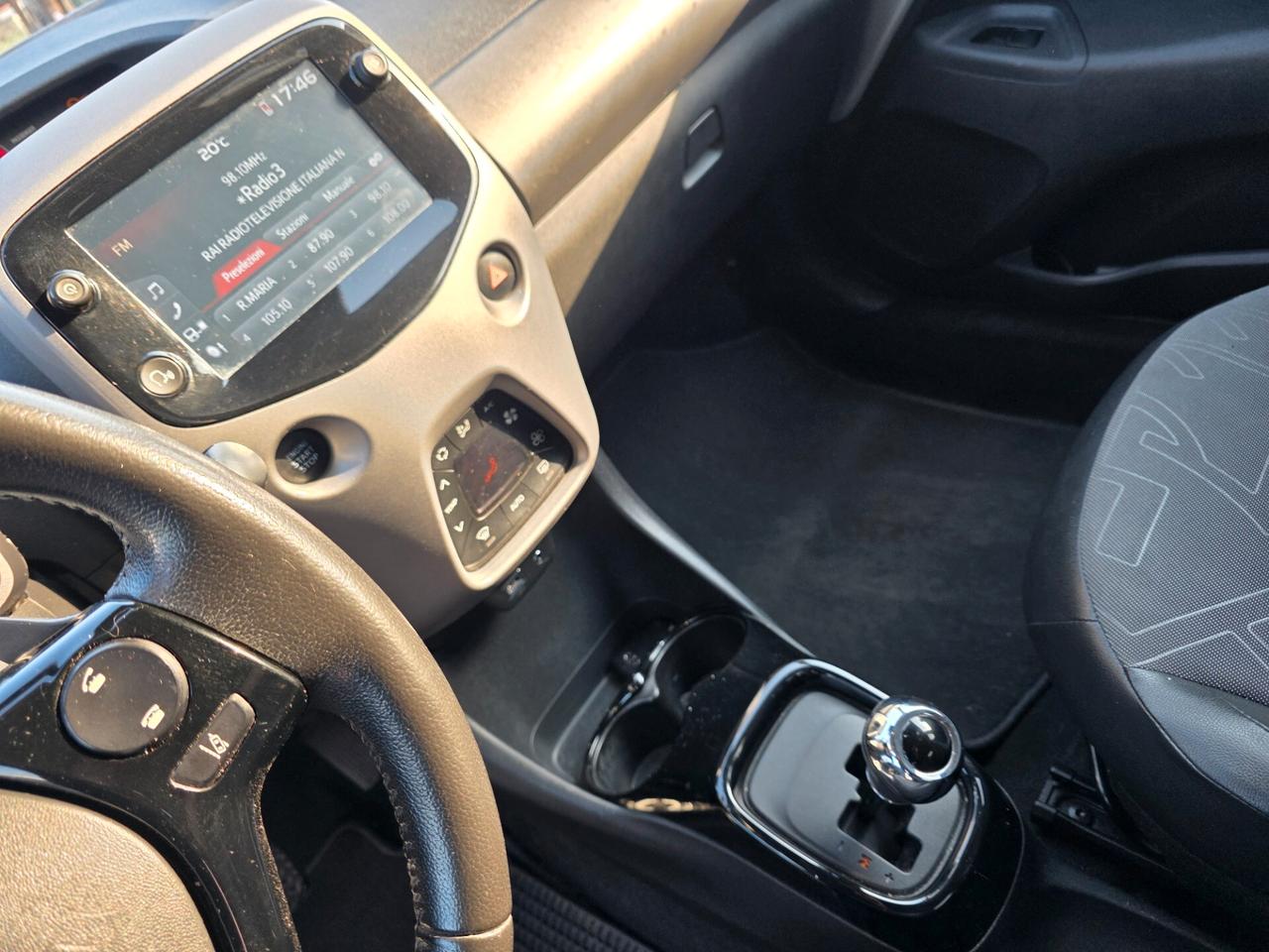 Toyota Aygo 1.0 VVT-i 72 CV 5 porte x-clusiv MMT