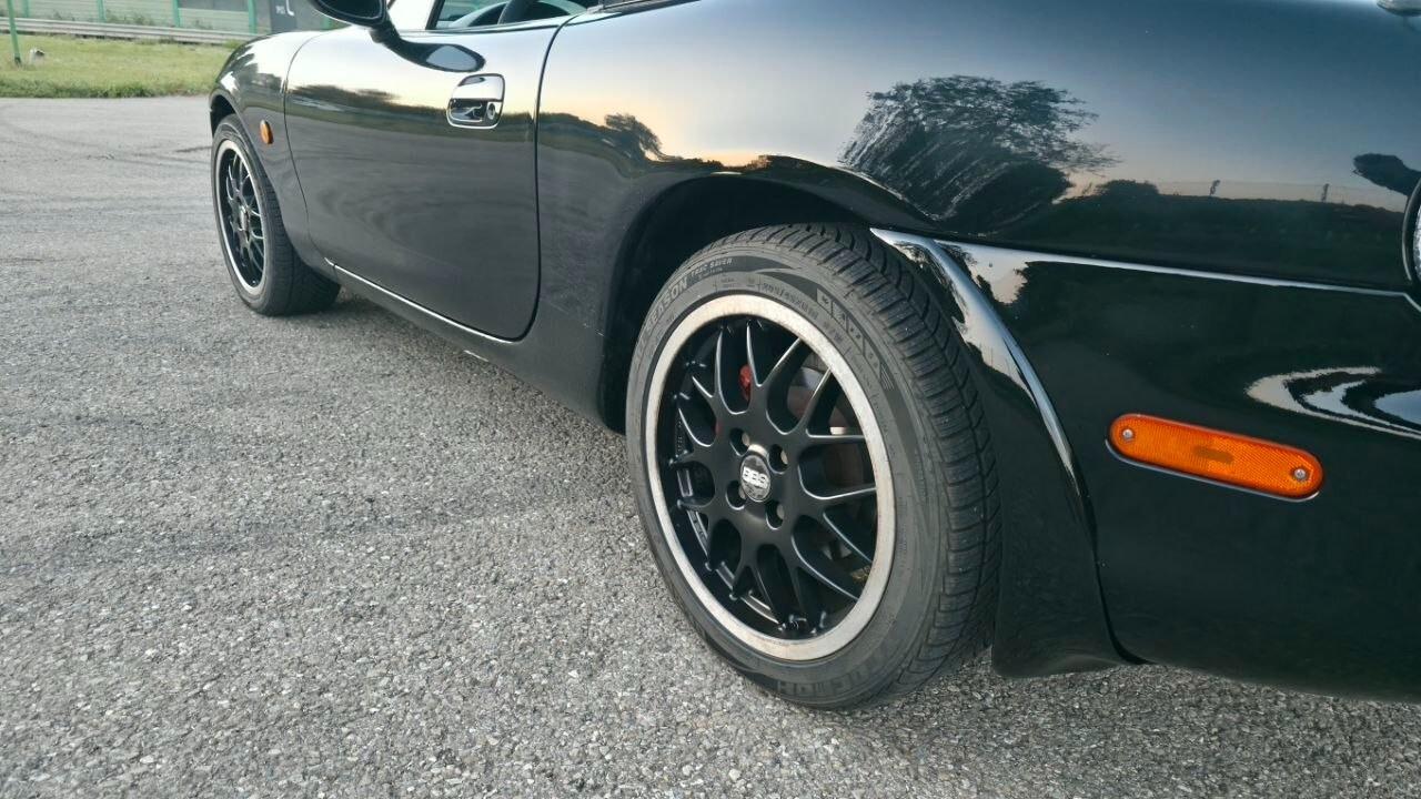 Mazda MX5 NBFL 1.8i 16V
