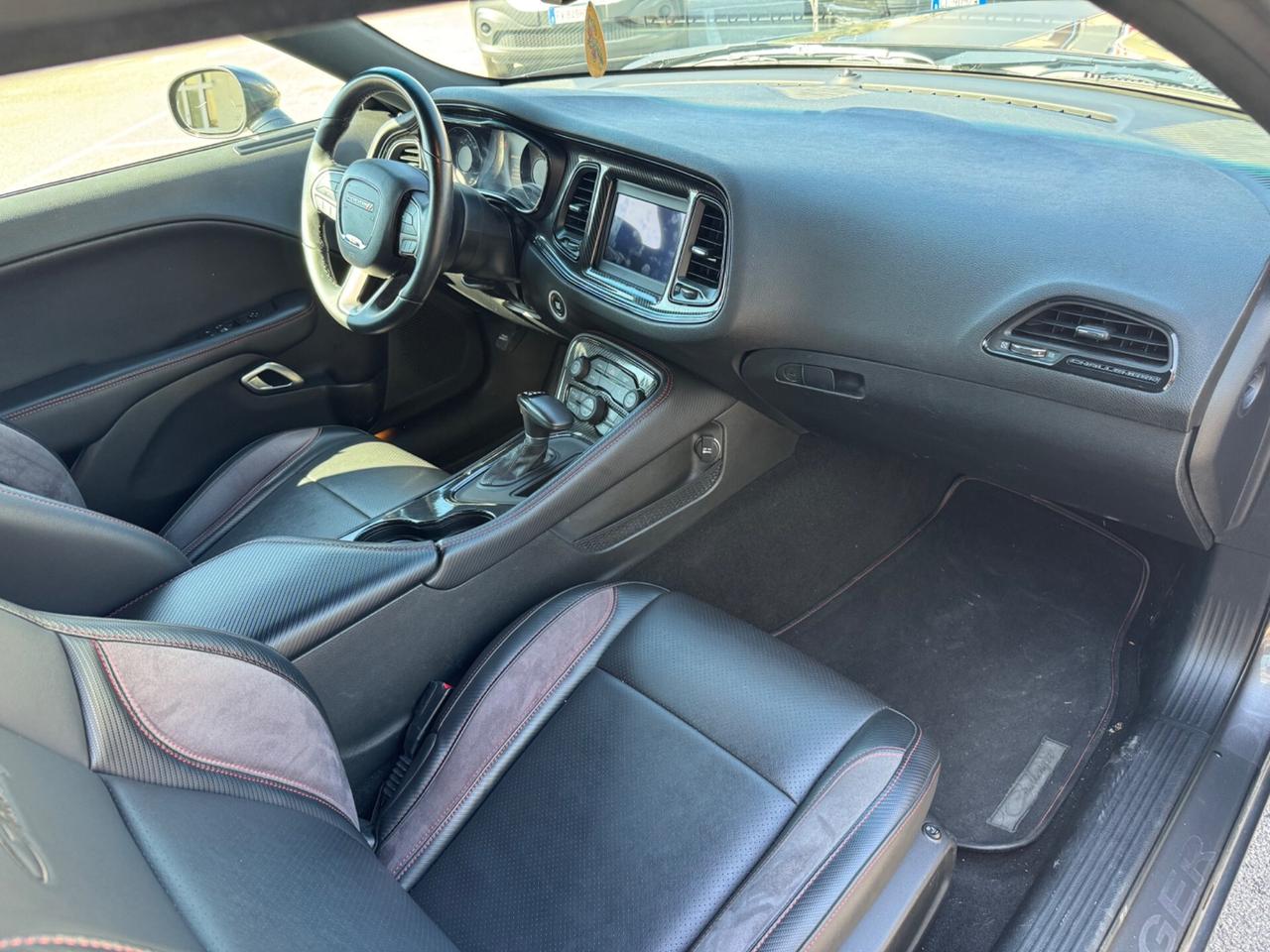 Dodge Challenger 3.6 V6 309cv SRT ALLESTIMENTO