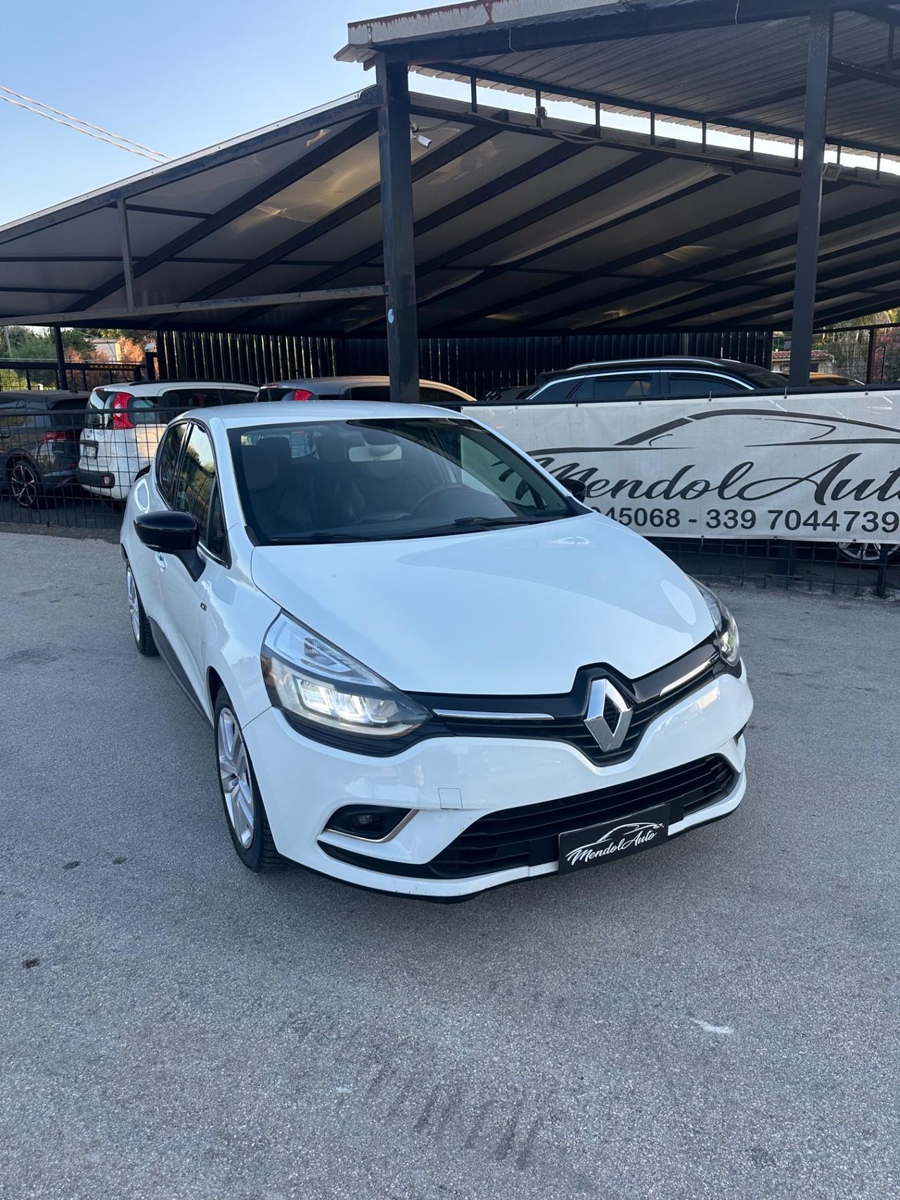 Renault Clio dCi 8V 75 CV 5 porte Moschino Life