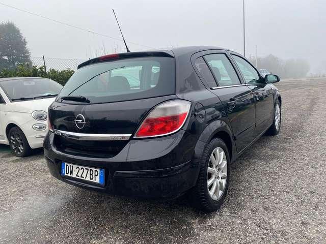 Opel Astra Astra III 2004 5p 1.7 cdti Cosmo 101cv
