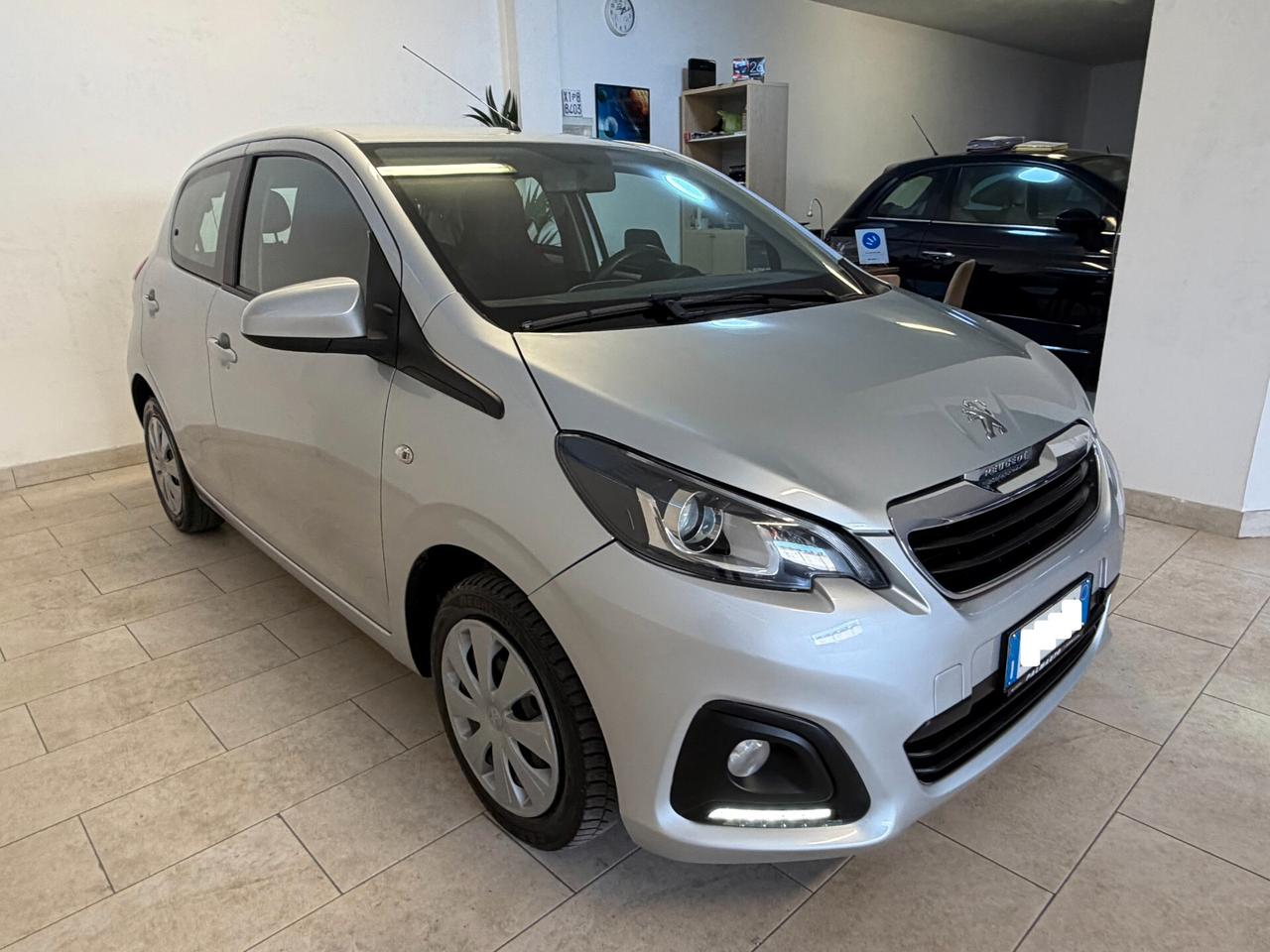 Peugeot 108 5P 1.0 68 CV Allure FULL OPT FRIZIONE NEOPATENTATI TAGLIANDATA