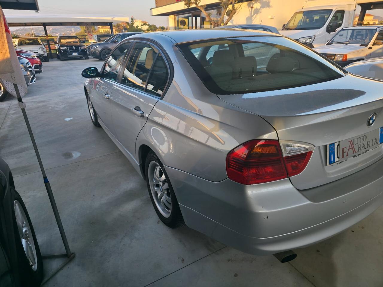 Bmw 320 320i cat Attiva