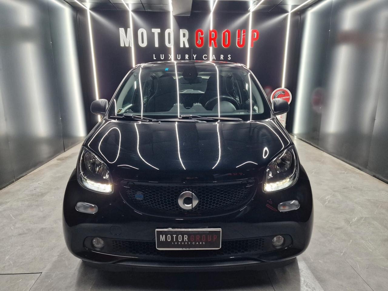 Smart ForFour EQ Passion Tetto Panoramico