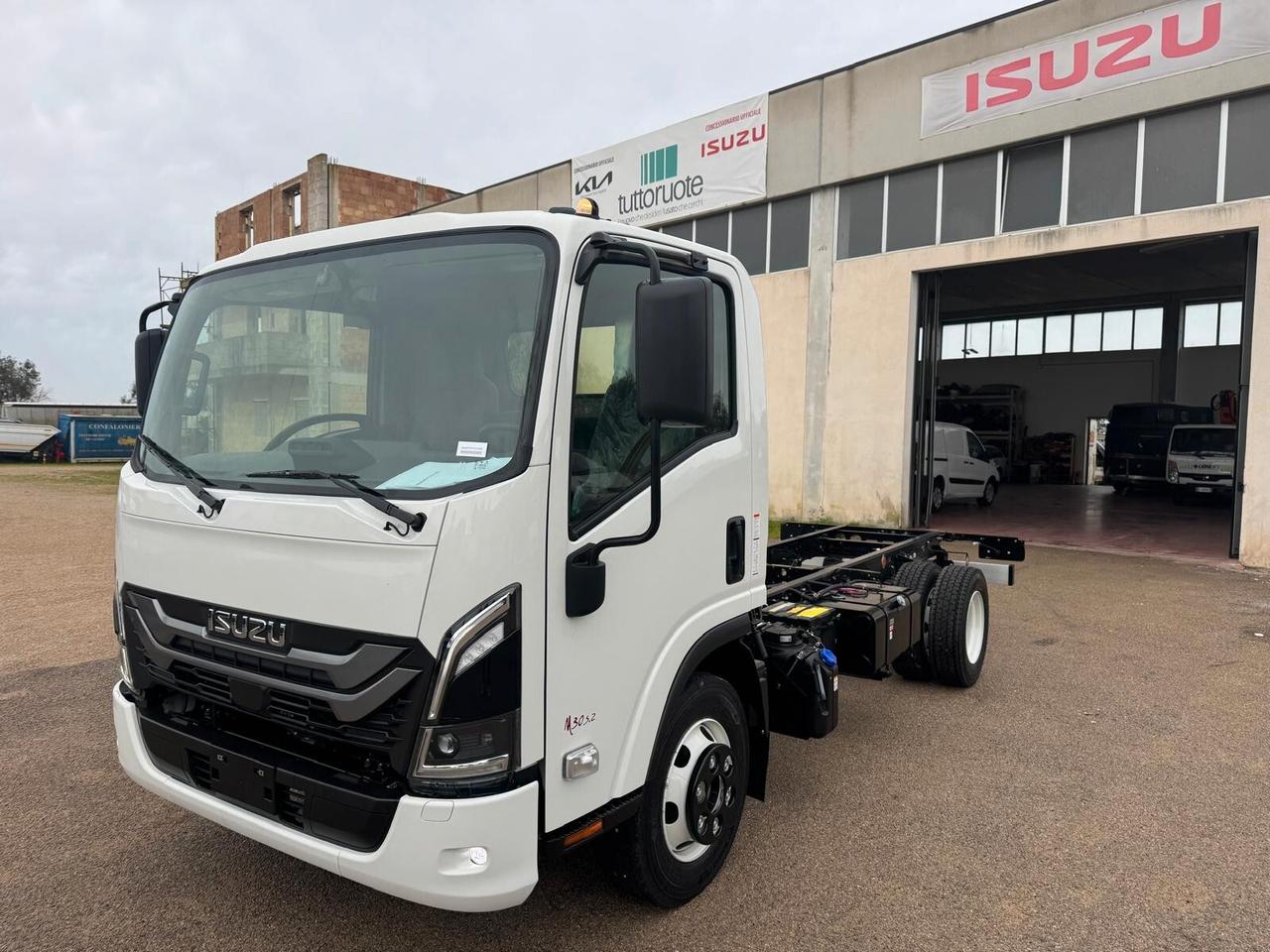 ISUZU M30 5.2 190CV PASSO H AUTOMATICO 6 MARCE NUOVO