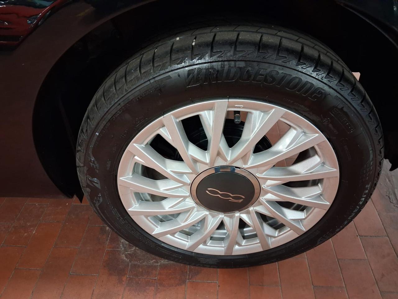 Fiat 500 C 1.0 Hybrid Lounge