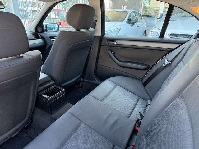 BMW 318 318i 143cv