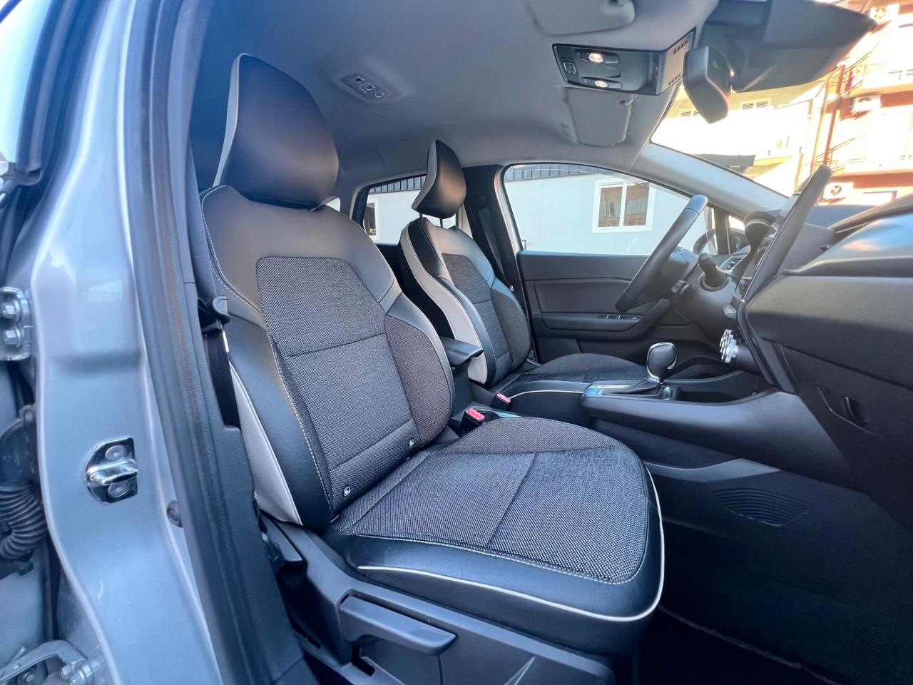 Renault Captur Full Hybrid E-Tech 145 CV Techno Fast Track