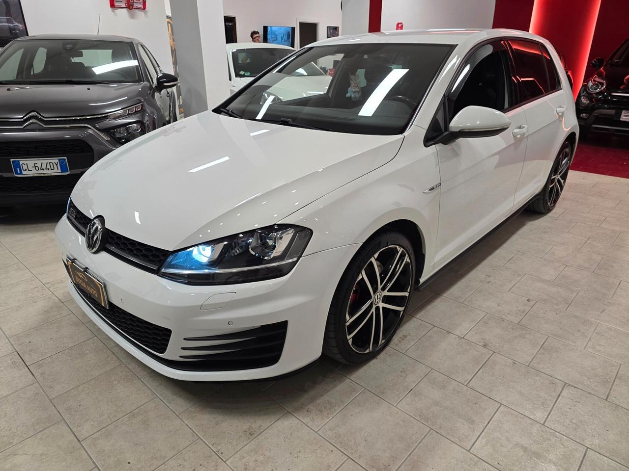 Volkswagen Golf GTD 2.0 TDI 5p. BlueMotion Technology
