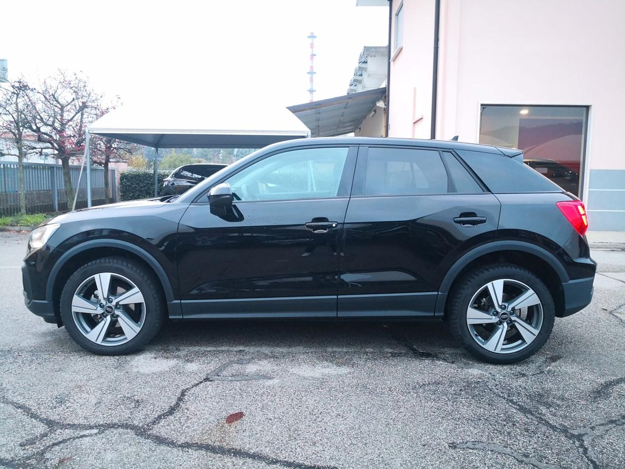 Audi Q2 30 TDI Business ***COCKPIT DISPLAY***KEYLESS***