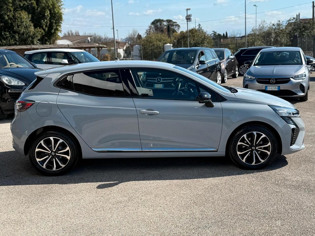 Renault Clio GPL ESCLUSIVA LED NAVI CAMERA FULL OPTIONAL POCHISSIMI KM AFFARE