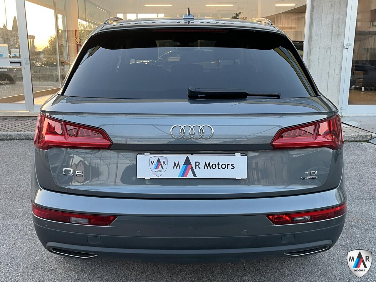 Audi Q5 40 TDI quattro S tronic Business Sport