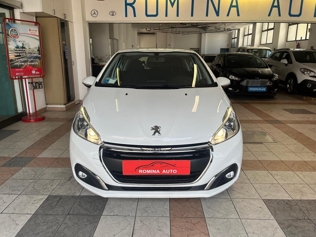 Peugeot 208 PureTech 82 5 porte Allure