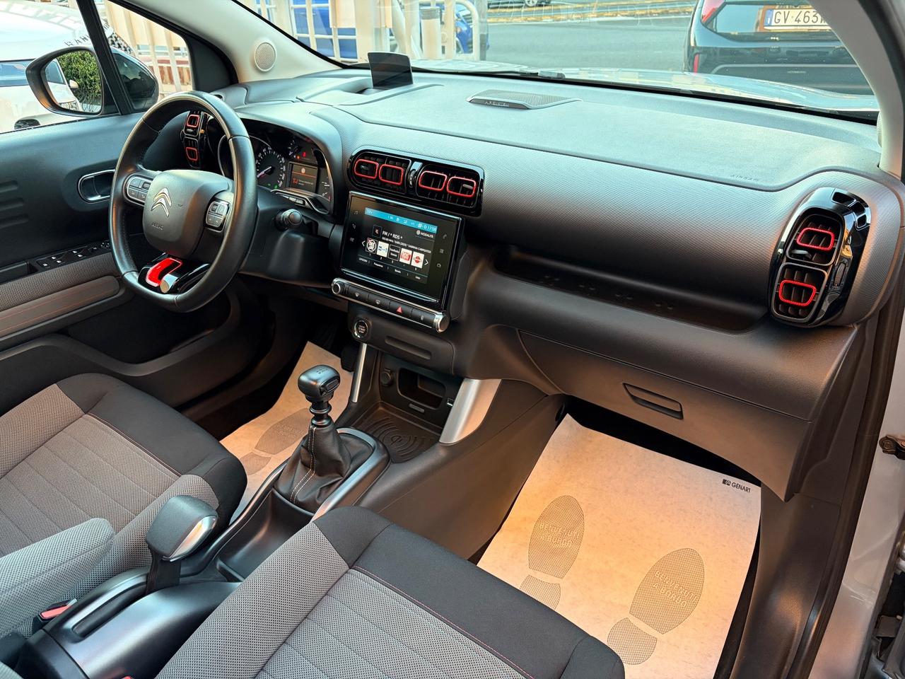 Citroen C3 Aircross PureTech 110 Shine + TETTO APRIBILE !!