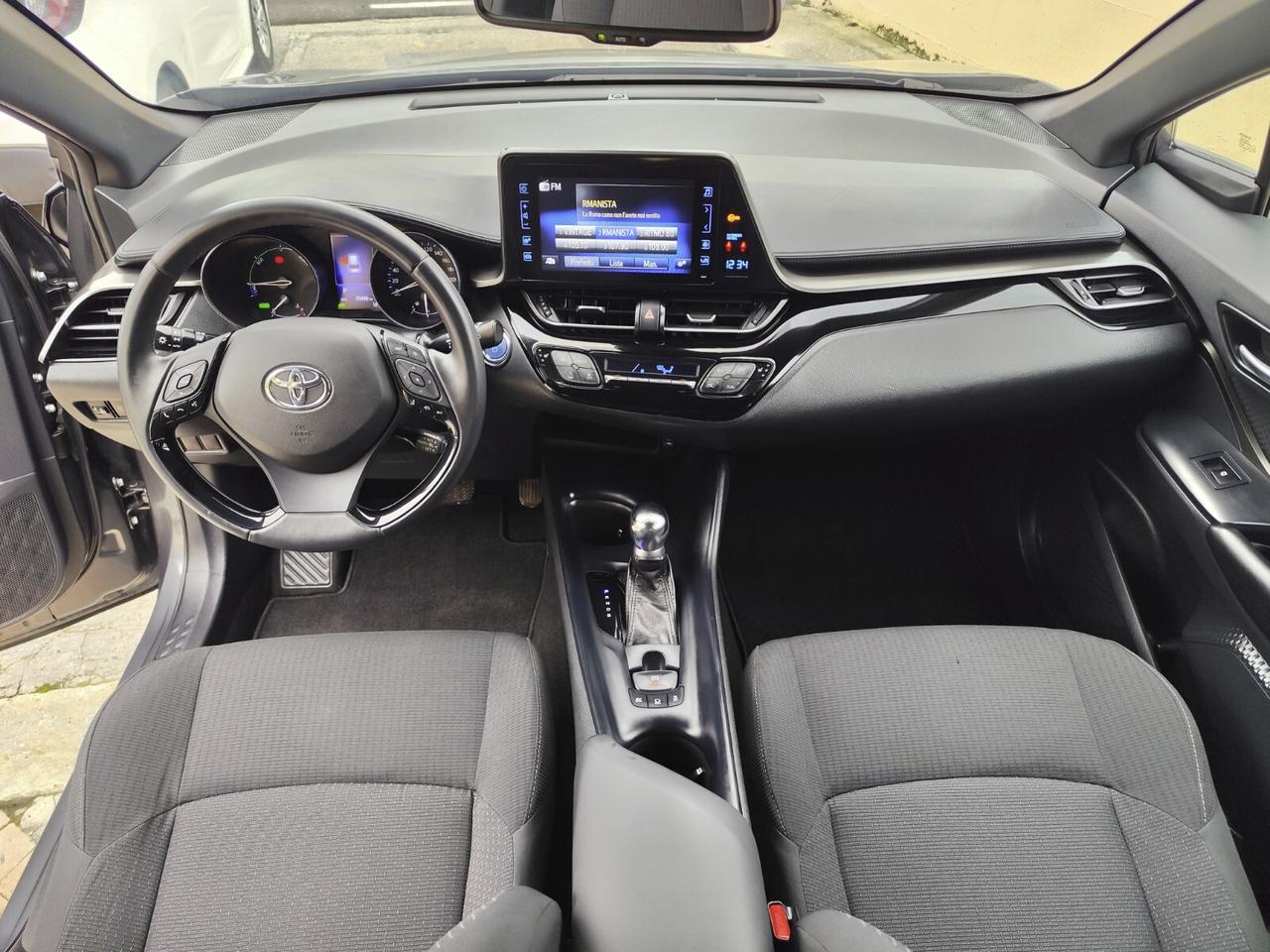 Toyota C-HR 1.8 Hybrid E-CVT Business