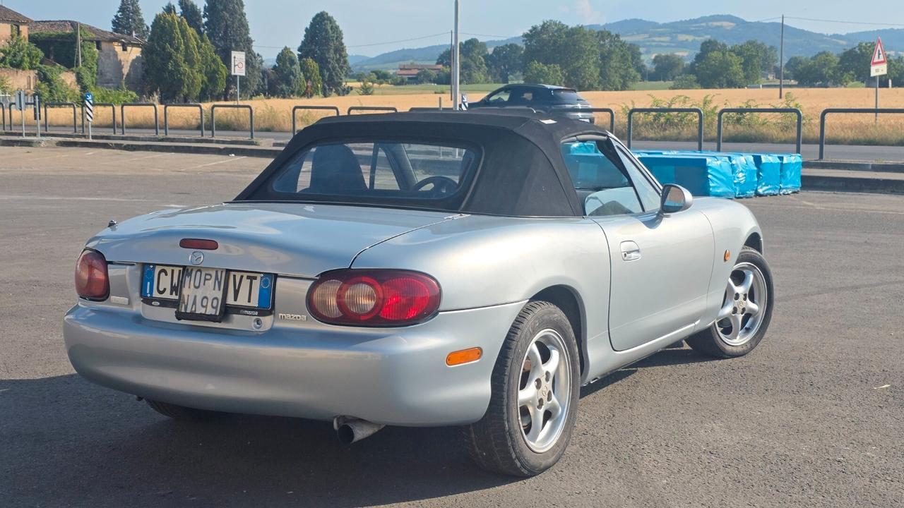 Mazda MX5 1.6 Con CLIMA
