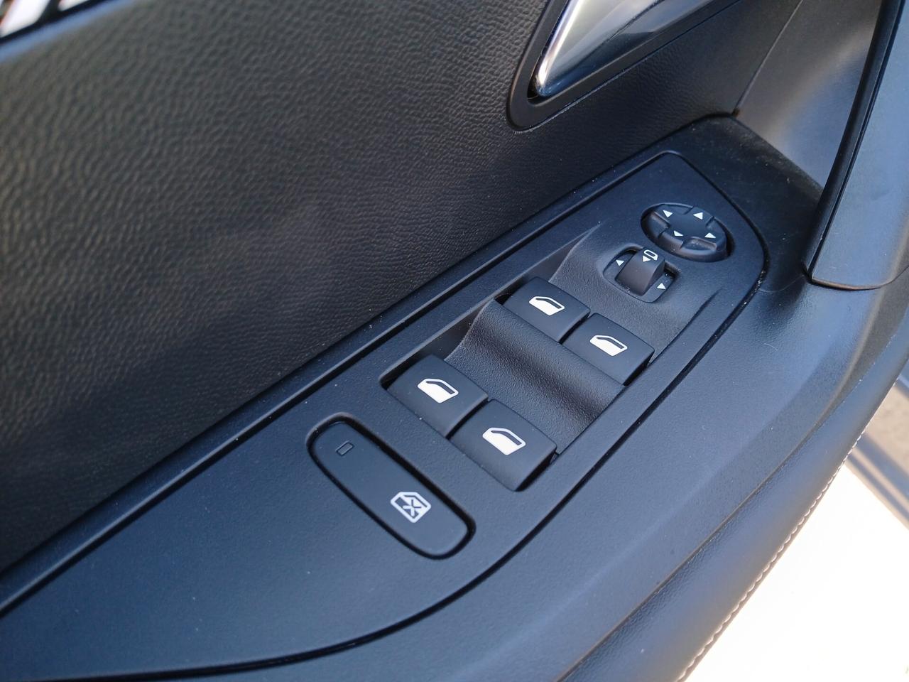 Peugeot 2008 PureTech 130 S&S EAT8 Allure Pack