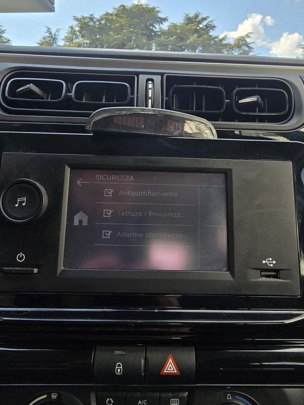 Citroën C3 83 S&S Feel Pack Neo patentati