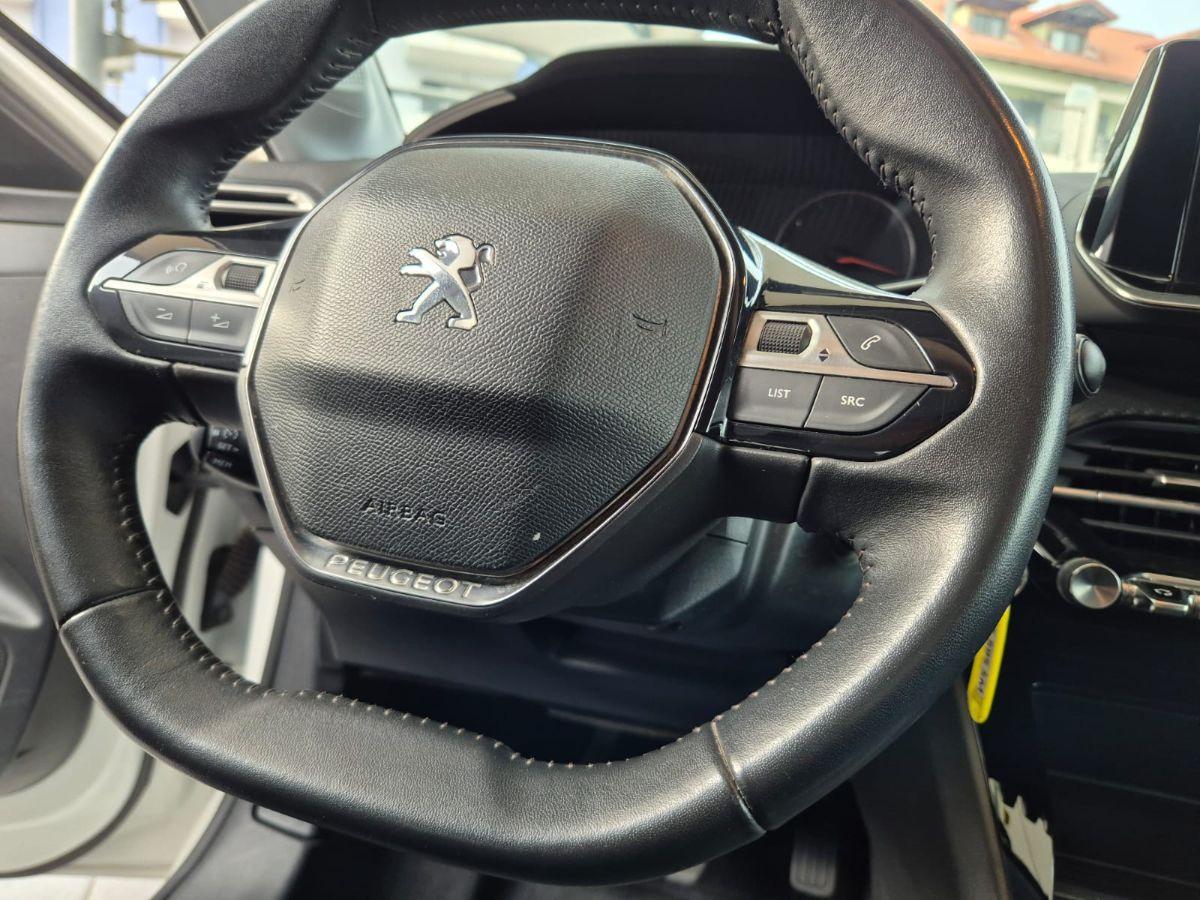 PEUGEOT - 208 - BlueHDi 100 S&S 5p. Allure