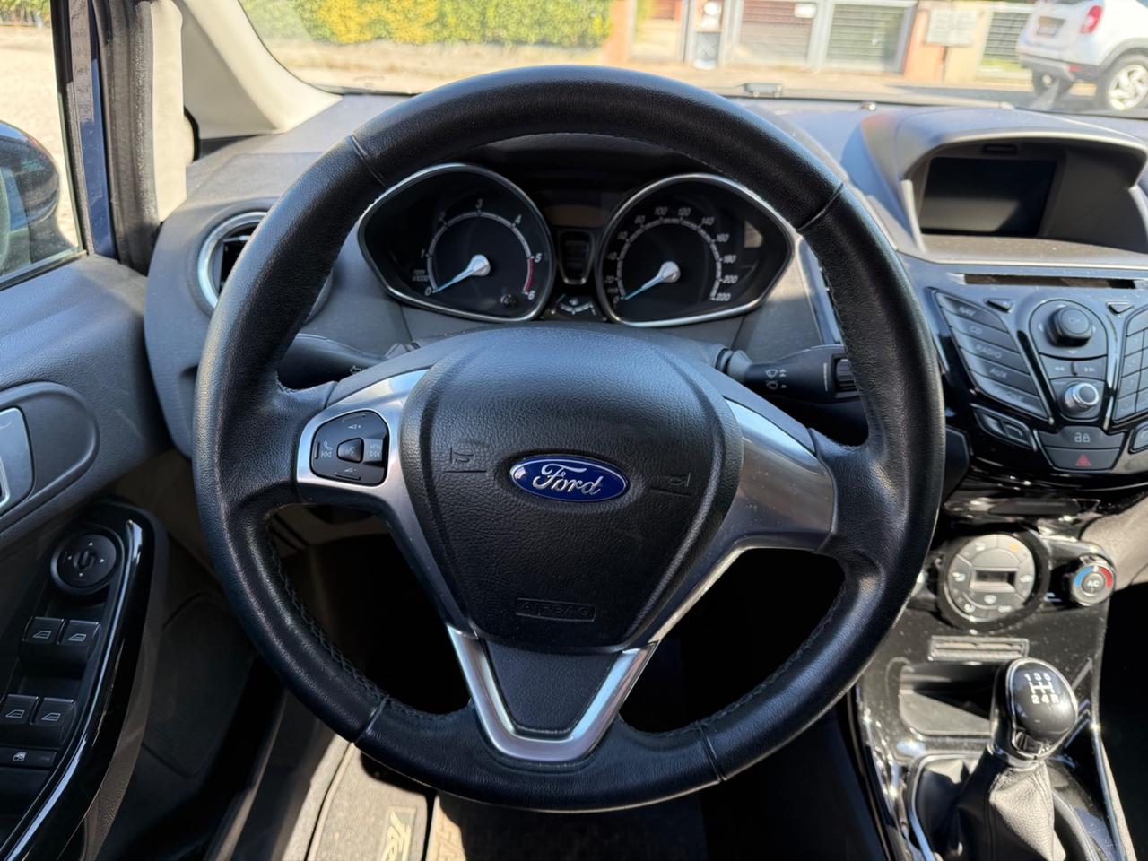 Ford Fiesta 1.5 TDCi 75CV 5 porte Titanium