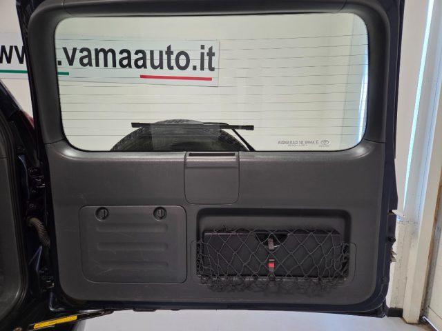 TOYOTA Land Cruiser 3.0 D-4D 16V cat 3 porte Sol