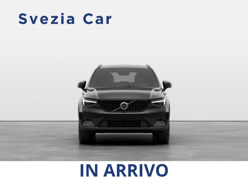 Volvo XC40 B3 automatico Plus Dark