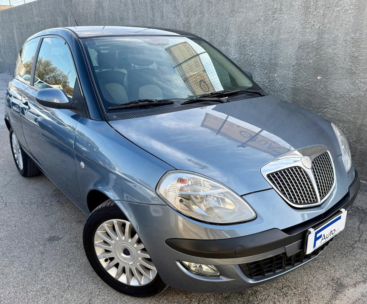 Lancia Ypsilon 1.3 Multijet 16V Platino,EURO 4,Bicolore,Cerchi in lega,Pelle,ecc.