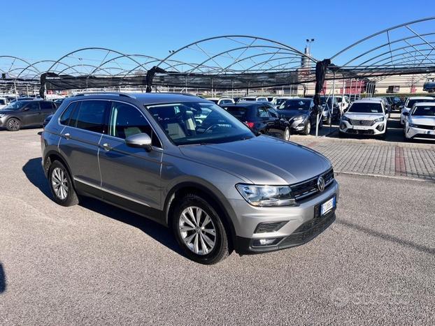 VOLKSWAGEN Tiguan 2.0 TDI SCR DSG Business BlueM