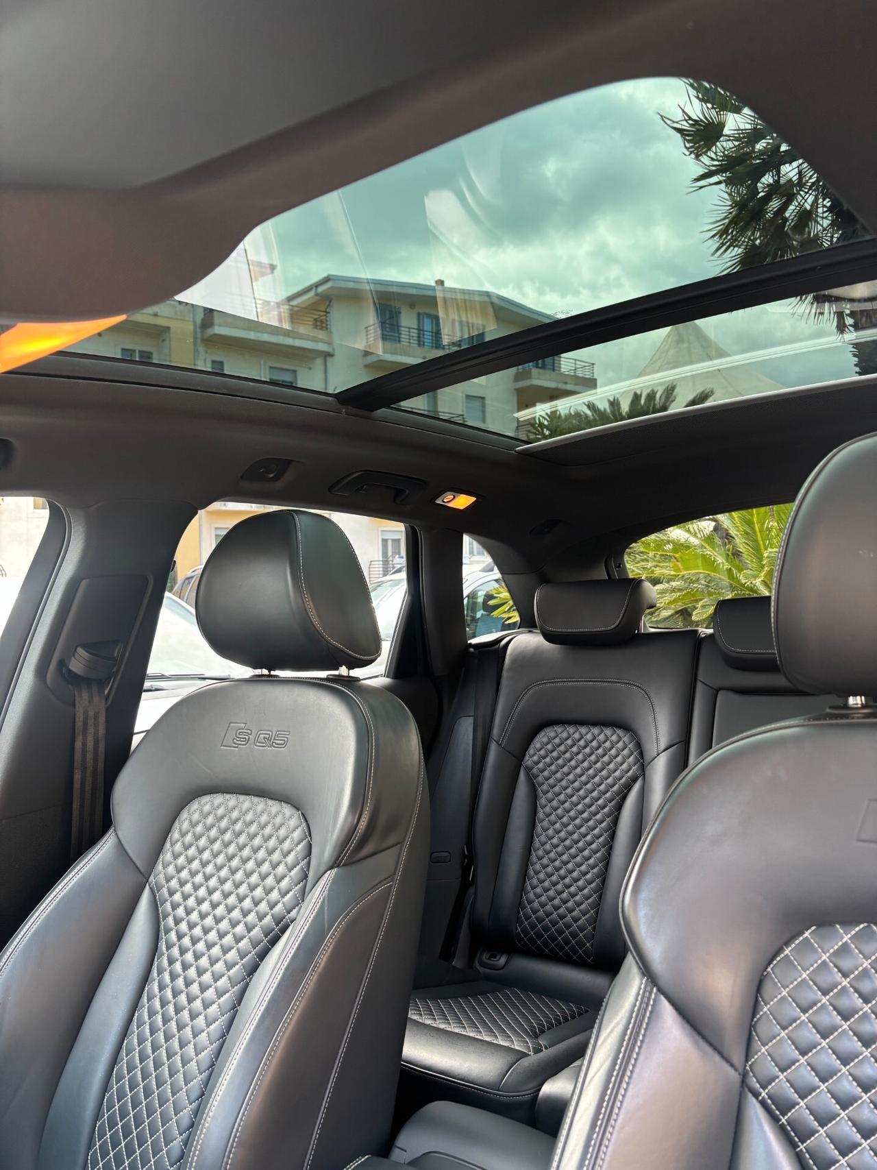 Audi SQ5 3.0 V6 TDI plus Biturbo quattro tiptronic Business