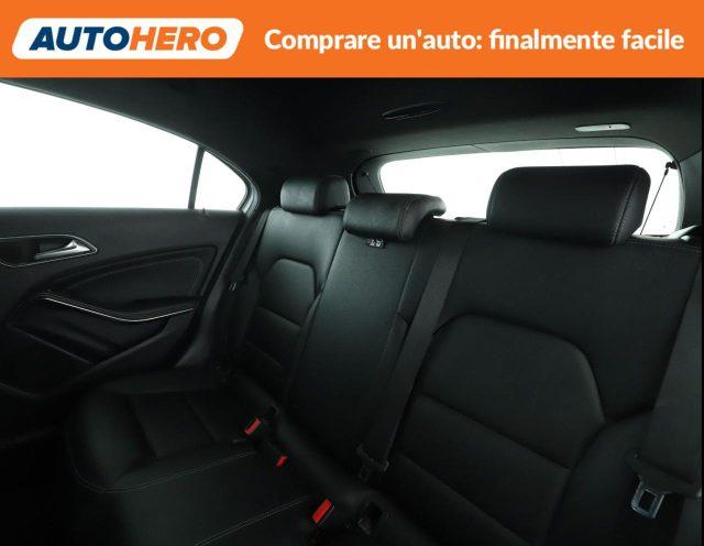 MERCEDES-BENZ A 200 Sport