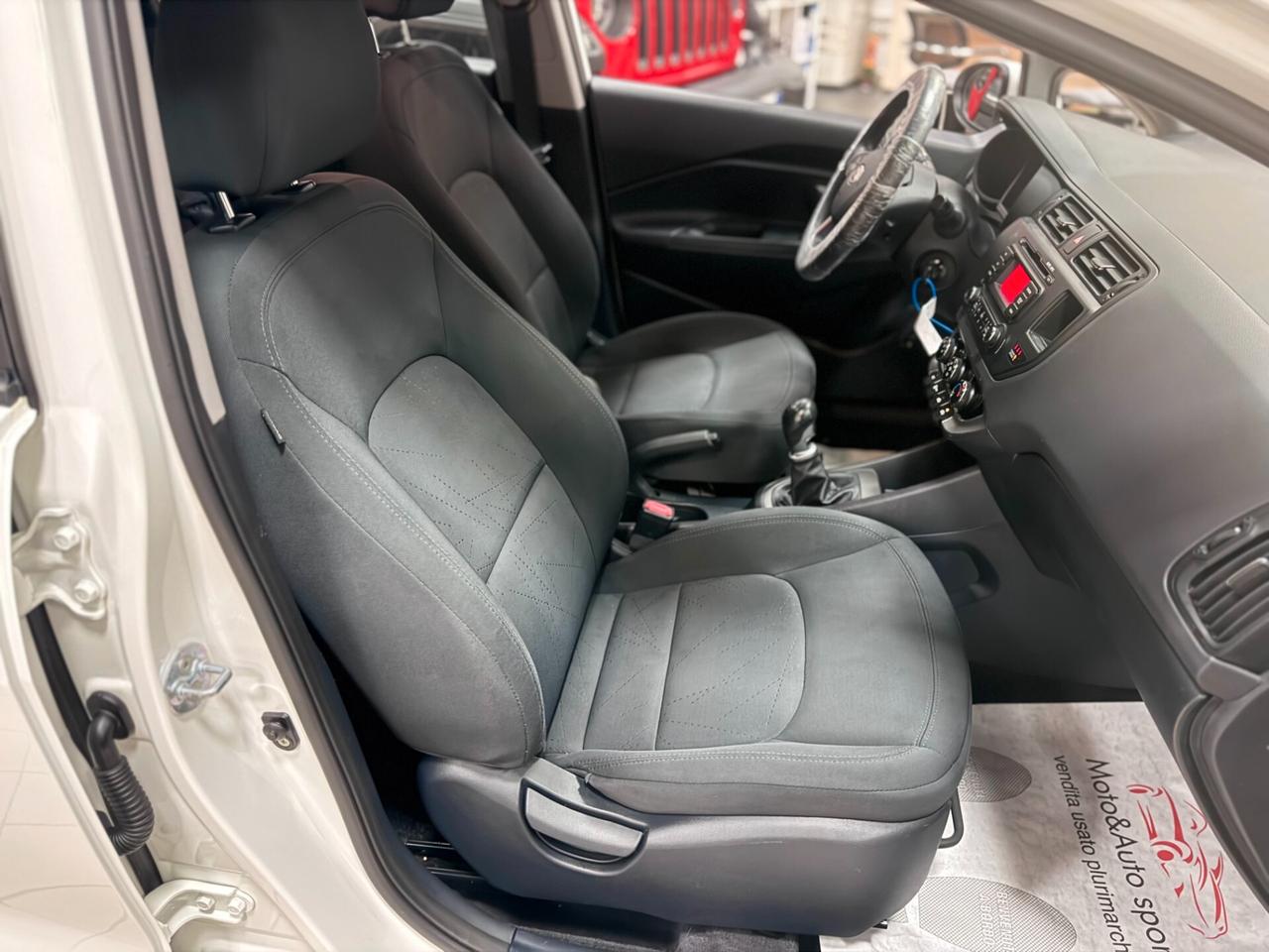 Kia Rio 1.4 CRDi WGT 5p. EX