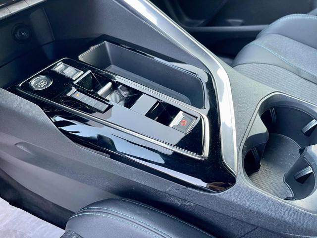 PEUGEOT 3008 PureTech Turbo 130 S&S EAT8 Allure Pack