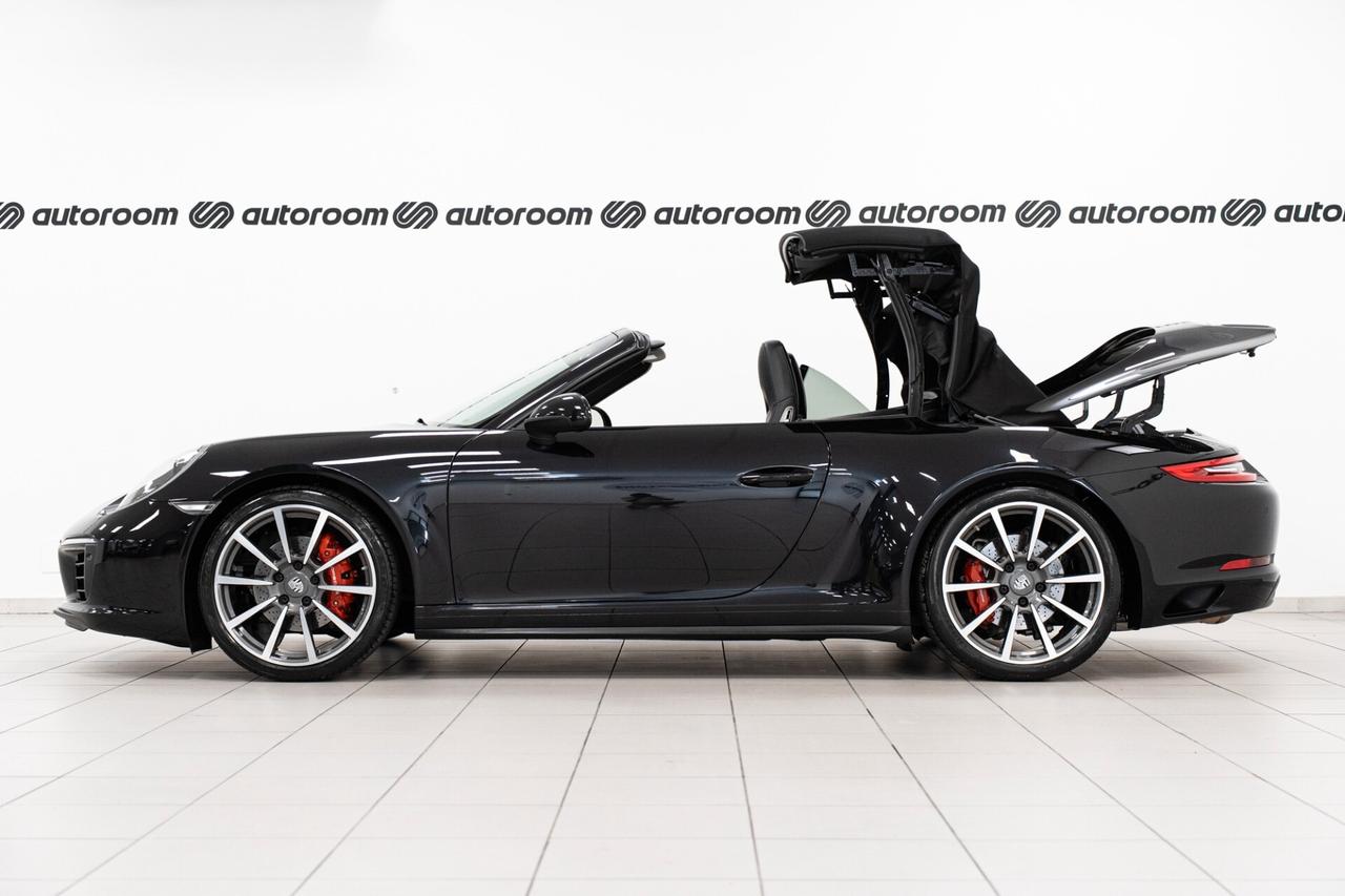 Porsche 911 3.0 Carrera 4 Cabriolet