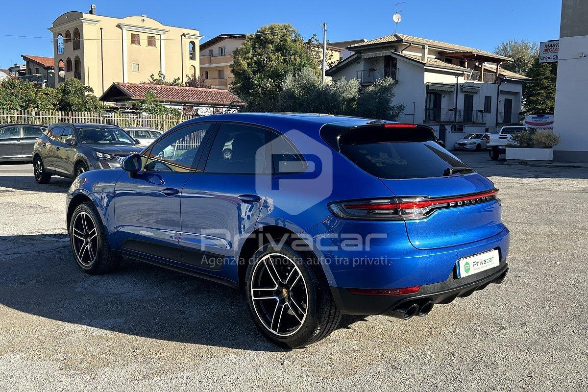 PORSCHE Macan 2.0