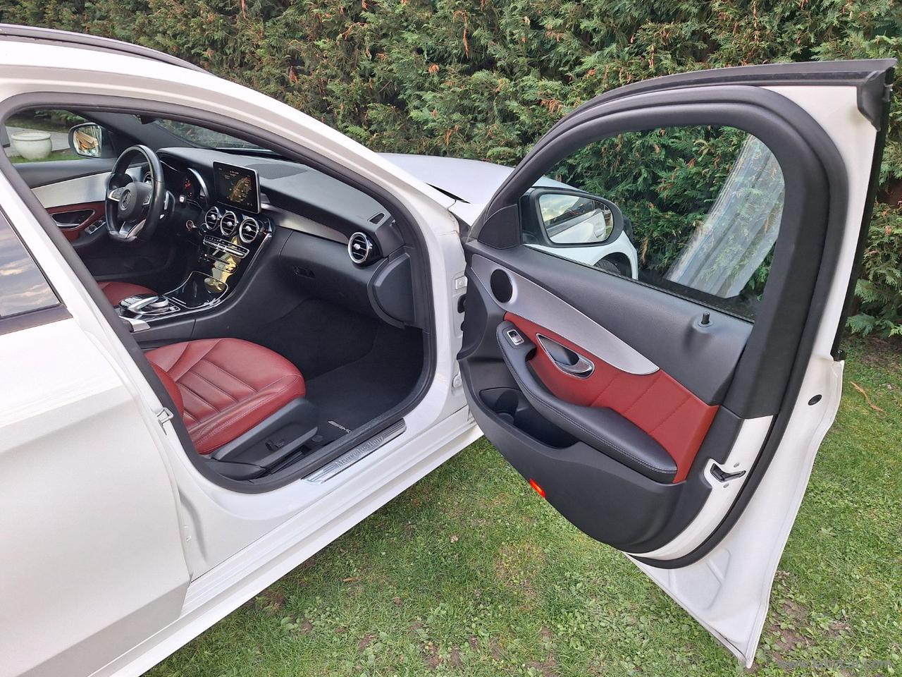 MERCEDES-BENZ C 220 d S.W. 4Matic Premium PELLE NAVI CAMERA