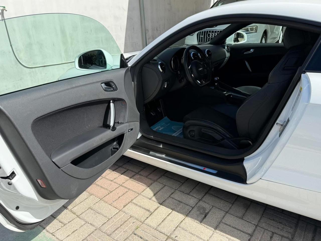 Audi TT 2.0 TDI quattro S-Line