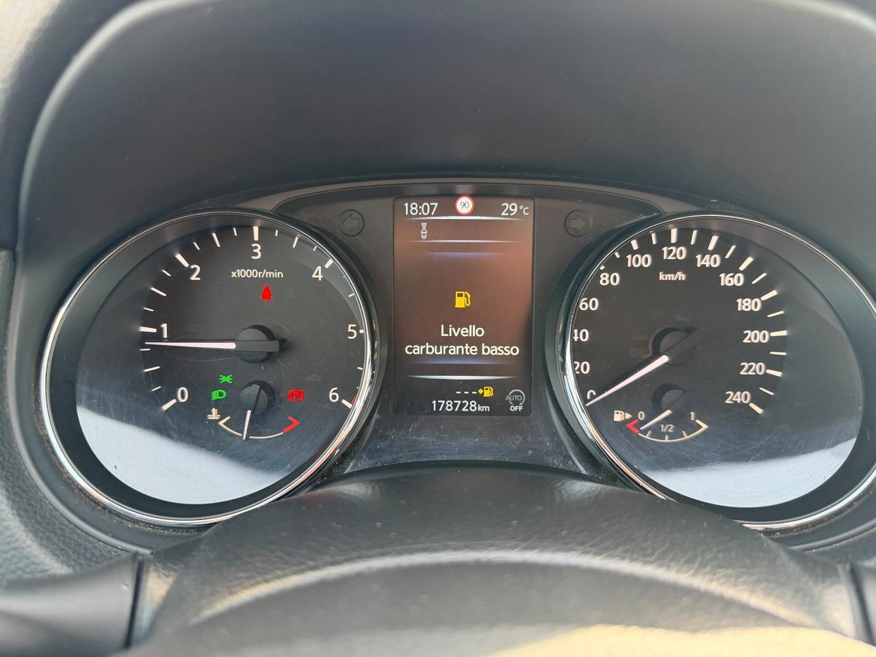 NISSAN QASHQAI 2014 1.5 DIESEL 110 CV *360