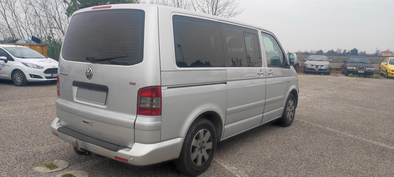 Volkswagen Multivan 2.5 TDI/174CV Comfortline