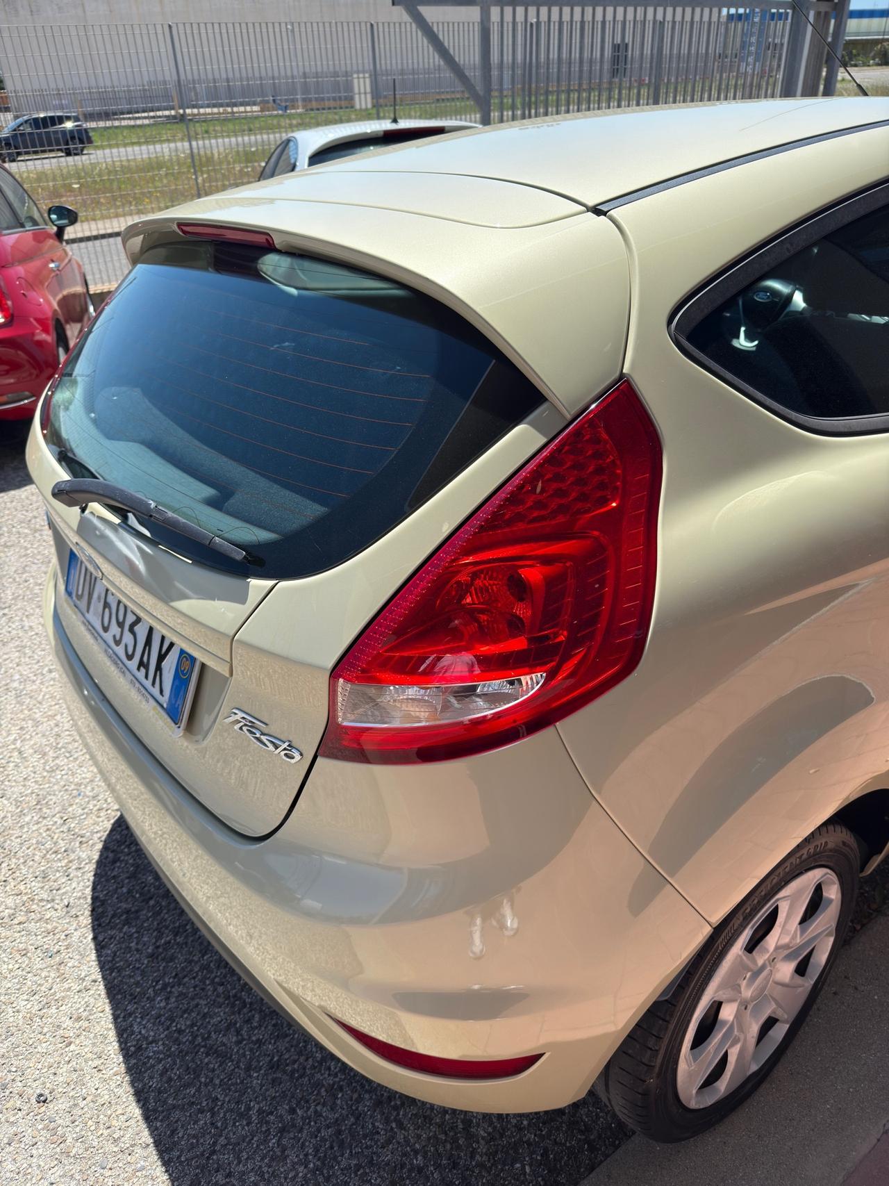 Ford Fiesta 1.4 TDCi 68CV 3 porte my09"