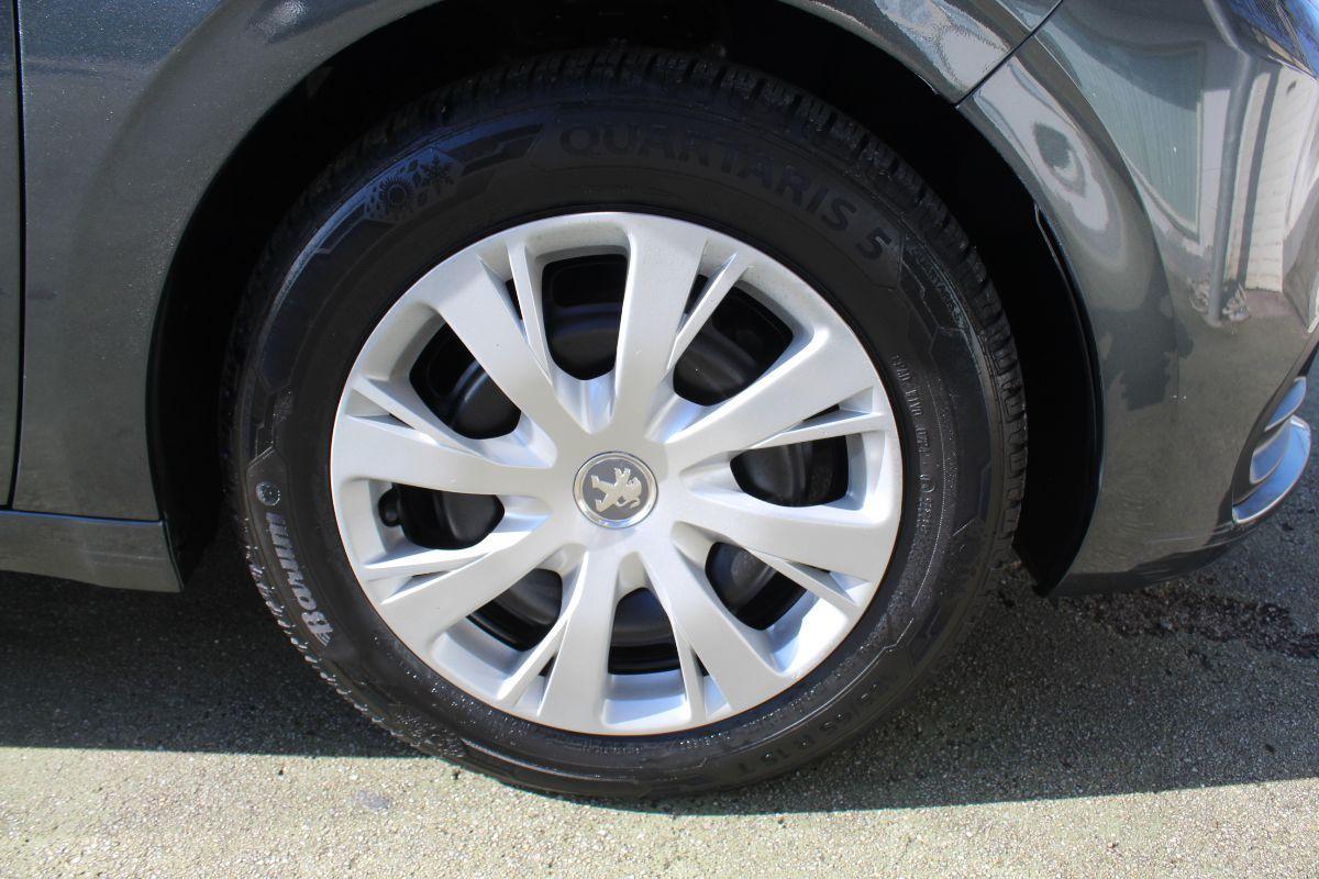PEUGEOT - 208 - BlueHDi 75 5p. Allure