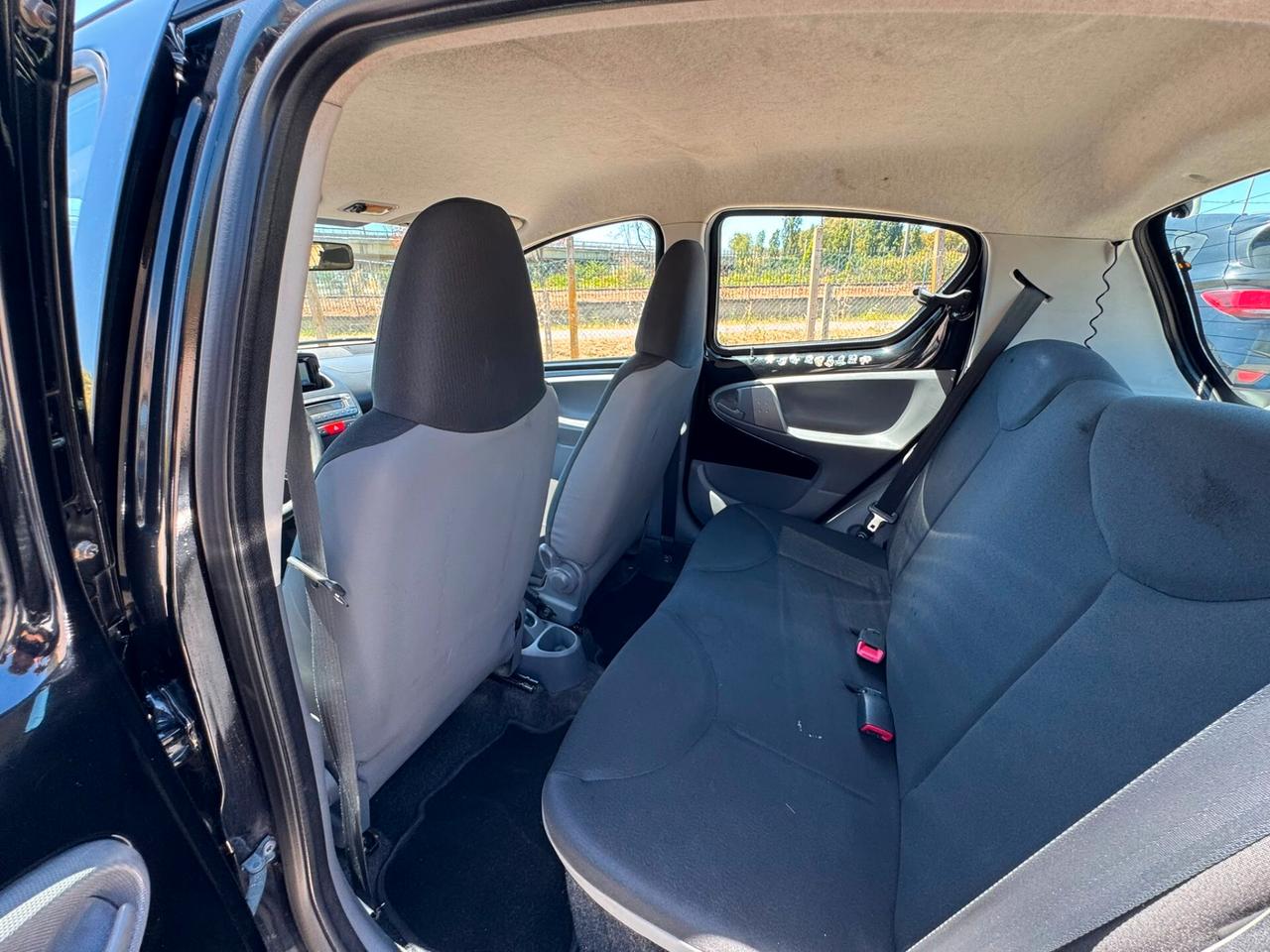 Toyota Aygo 1.0 12V VVT-i 5 porte Deep Ocean Connect