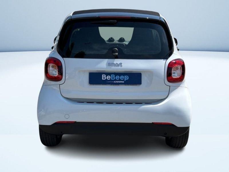 smart fortwo EQ PURE 22KW