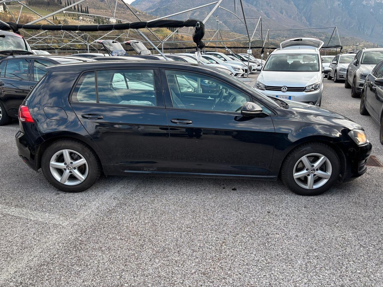 Volkswagen Golf 1.6 TDI DSG 5p. Highline