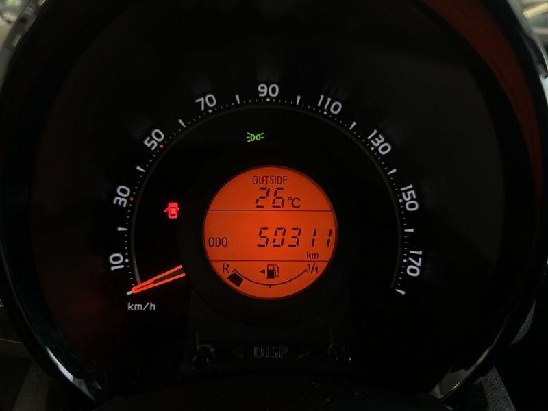 Toyota Aygo Aygo 1.0 VVT-i 72 CV 5 porte x-play + CERCHI IN LEGA