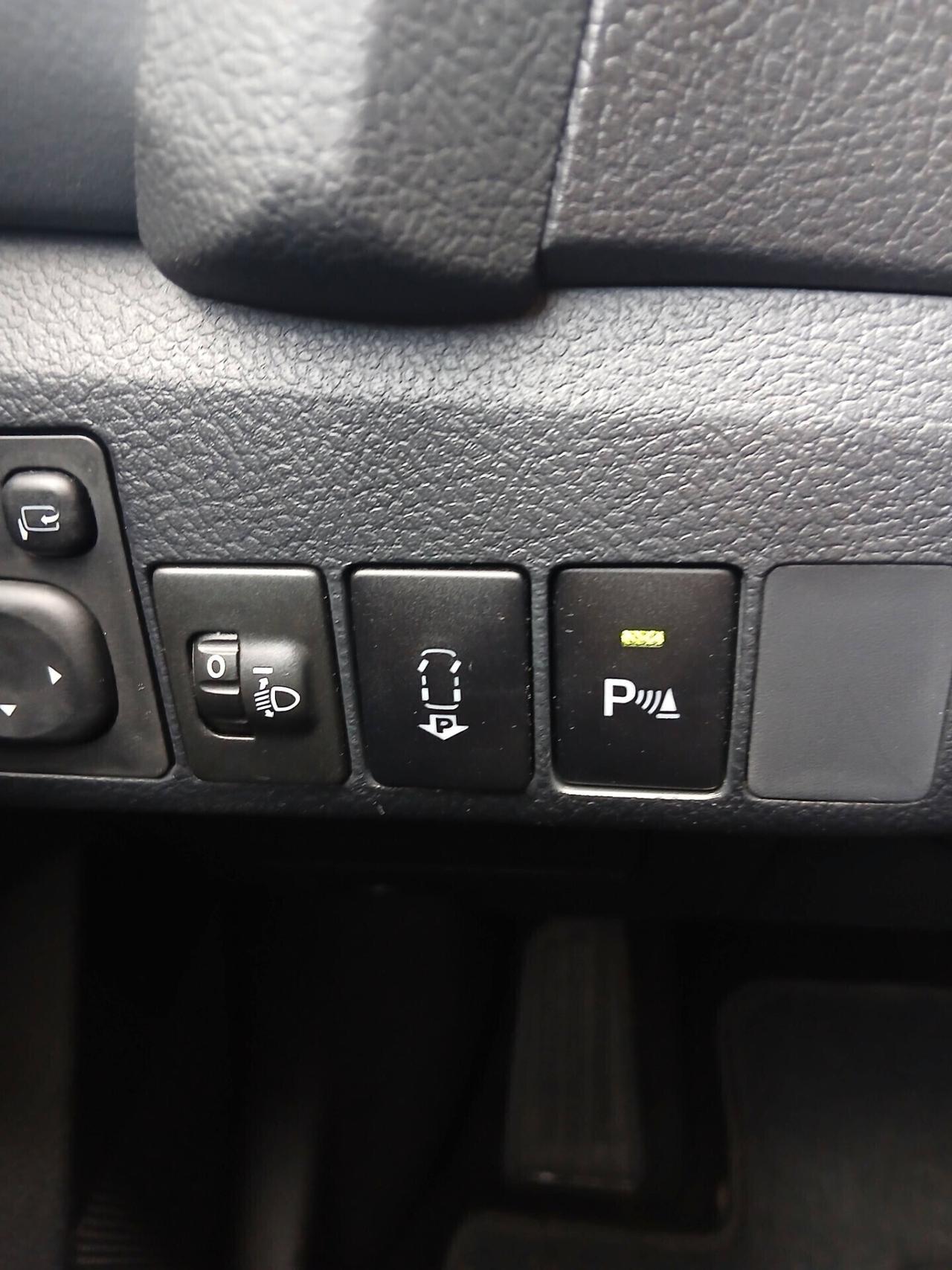 Toyota Auris 1.8 Hybrid Lounge