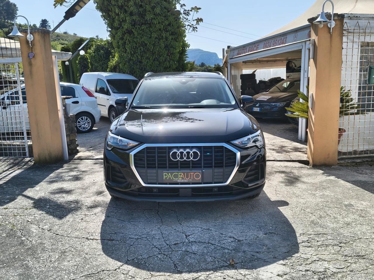 Audi Q3 35 TDI S tronic Business