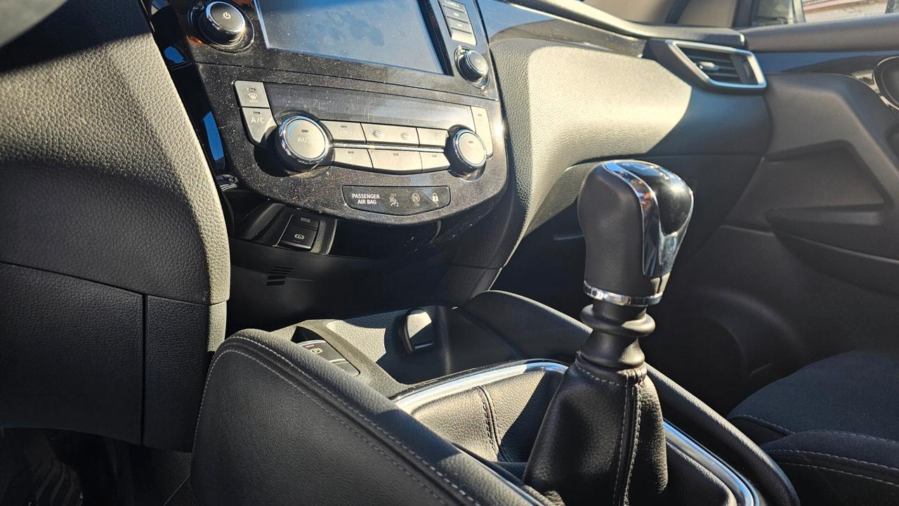 Nissan Qashqai 1.3 DIG-T 140 CV N-Connecta