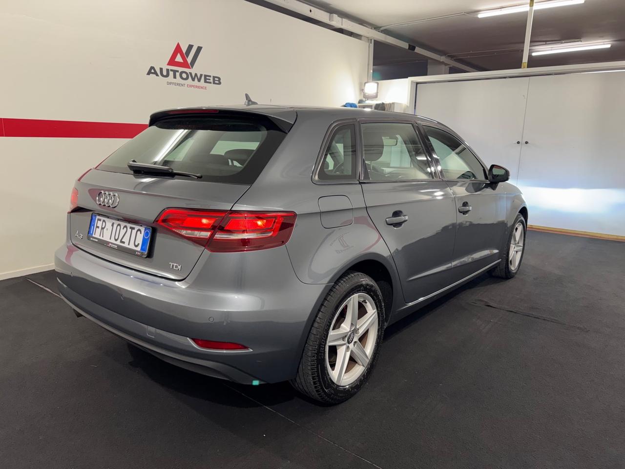 Audi A3 1.6 TDI 116 CV S tronic Sport