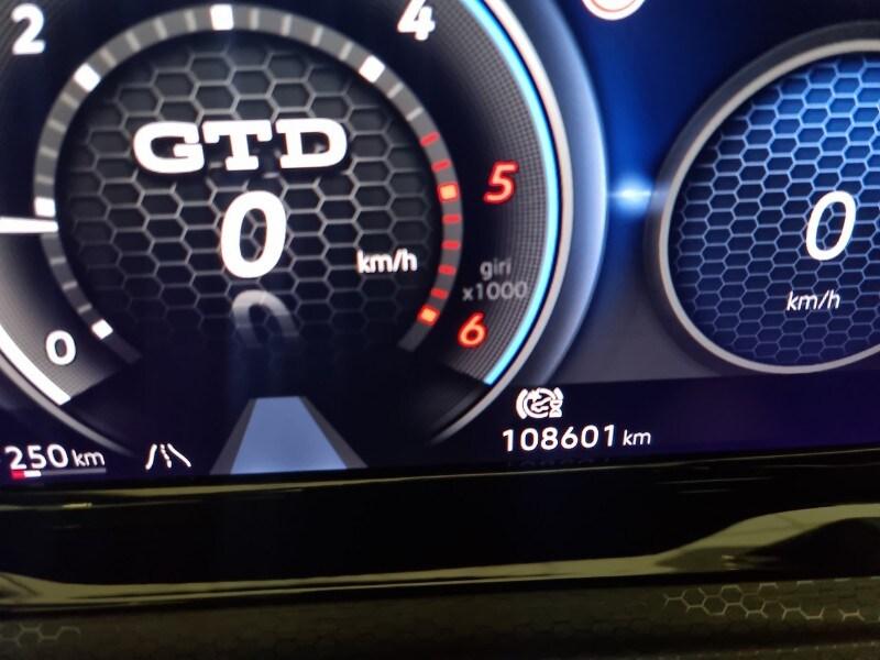 VOLKSWAGEN Golf 8ª serie Golf 2.0 TDI GTD DSG