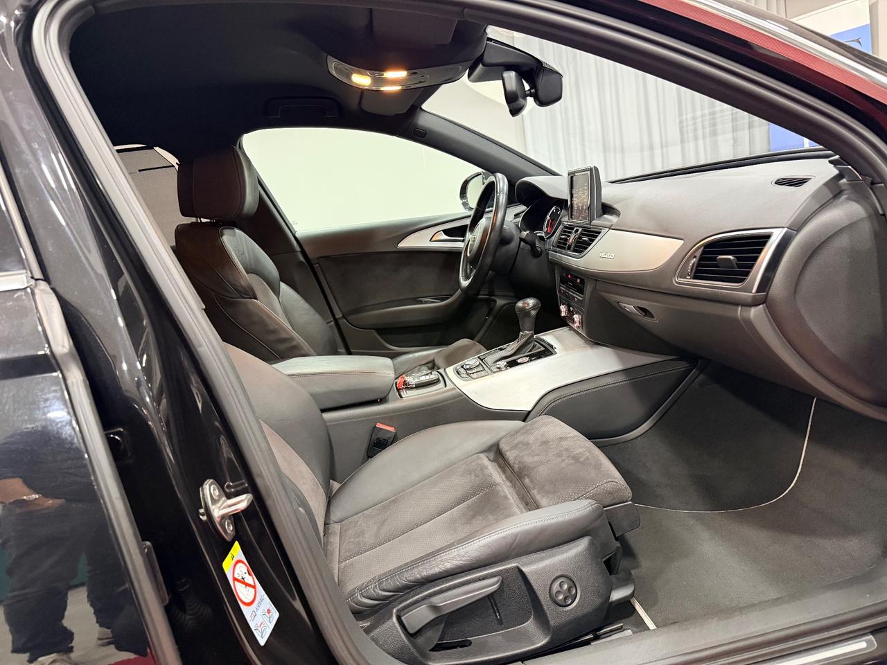 Audi A6 Avant 3.0 TDI 245 CV Quattro S-LINE